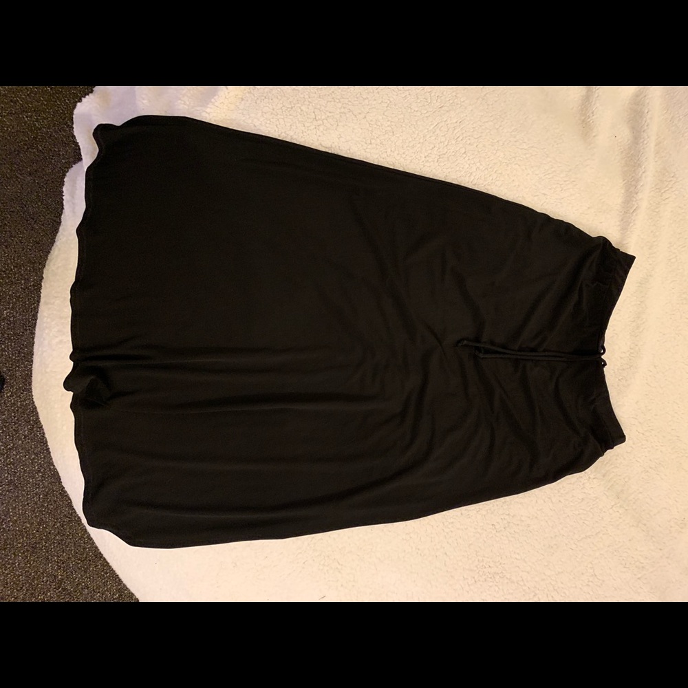 Black skirt